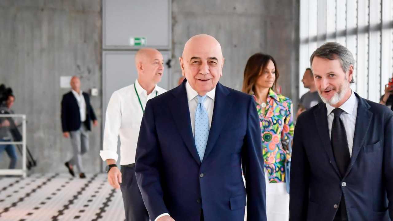 Galliani sorride e cammina Monza