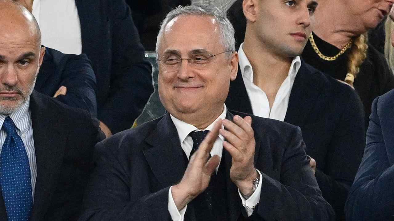 Lotito applaude