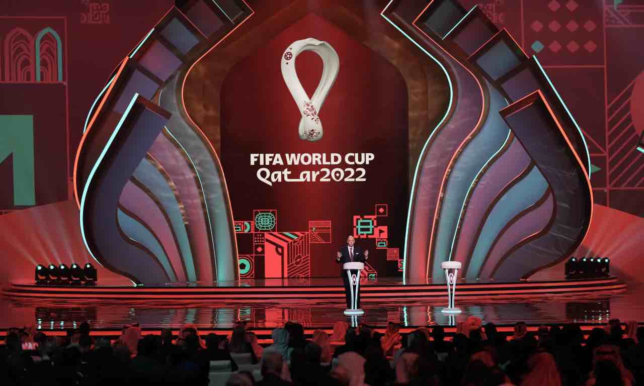 Infantino ai sorteggi di Qatar 2022