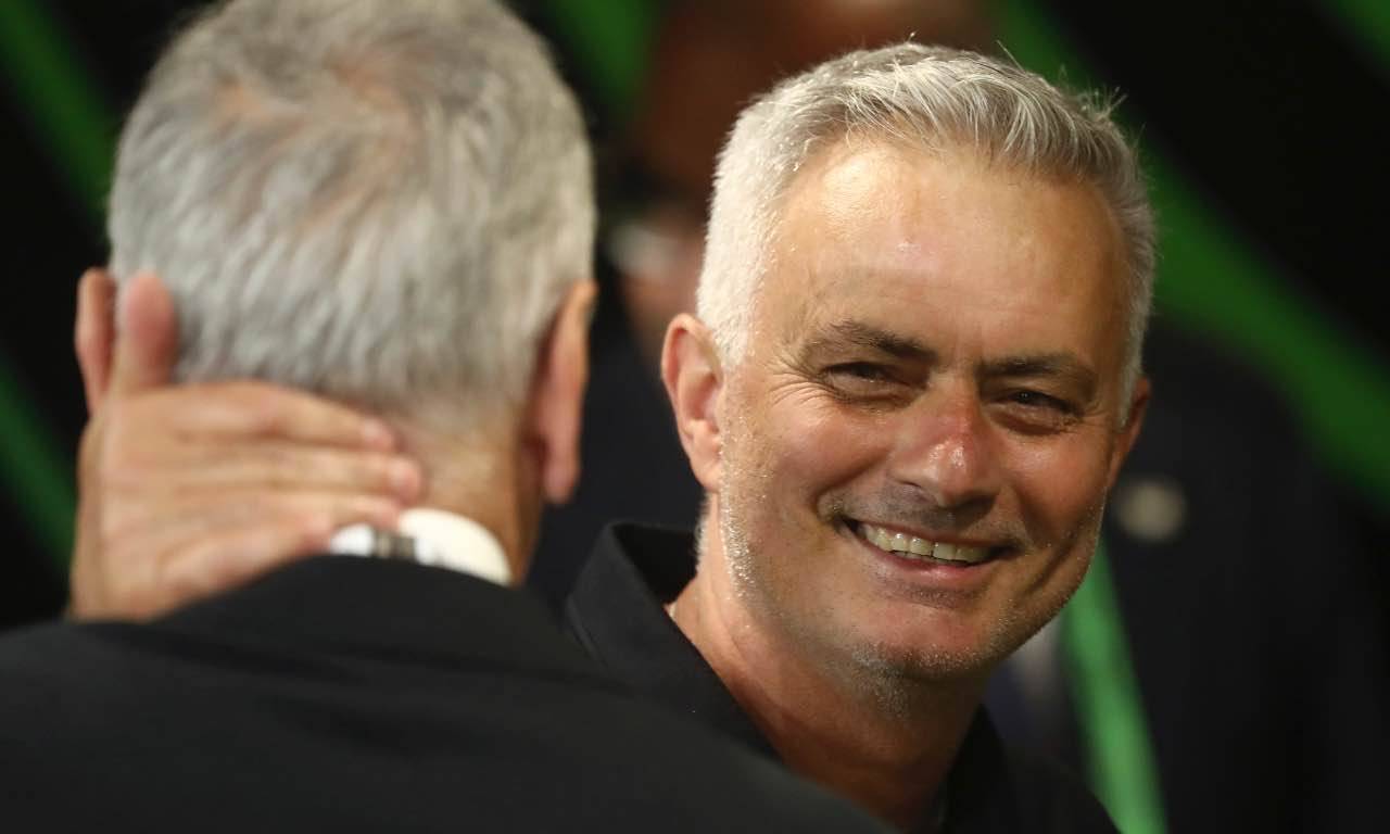 Mourinho sorridente