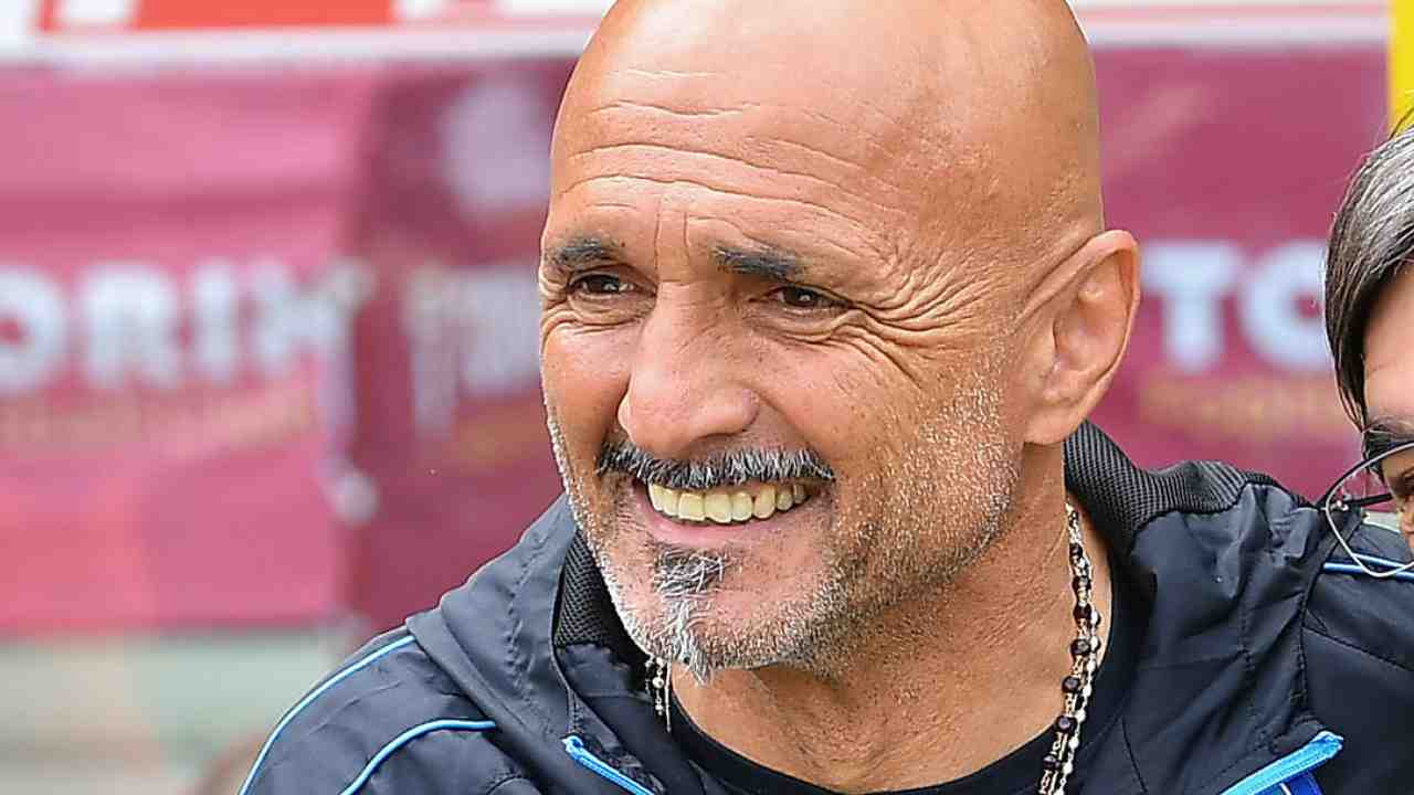 Spalletti sorride felice Napoli