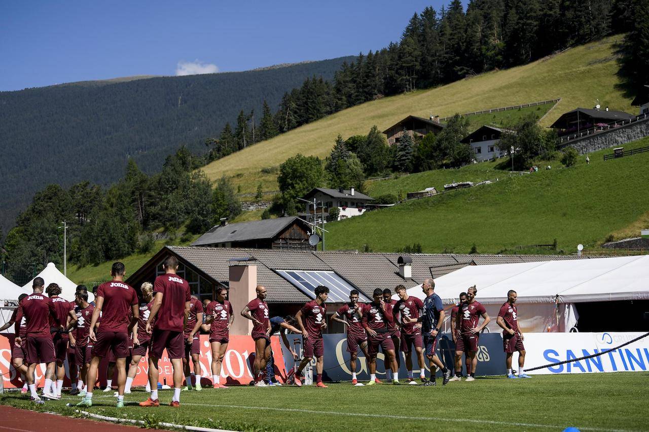 Il Torino s'allena in ritiro