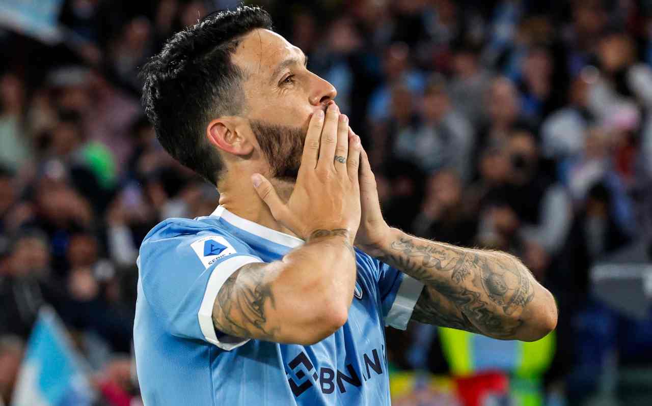 Lazio, Luis Alberto saluta