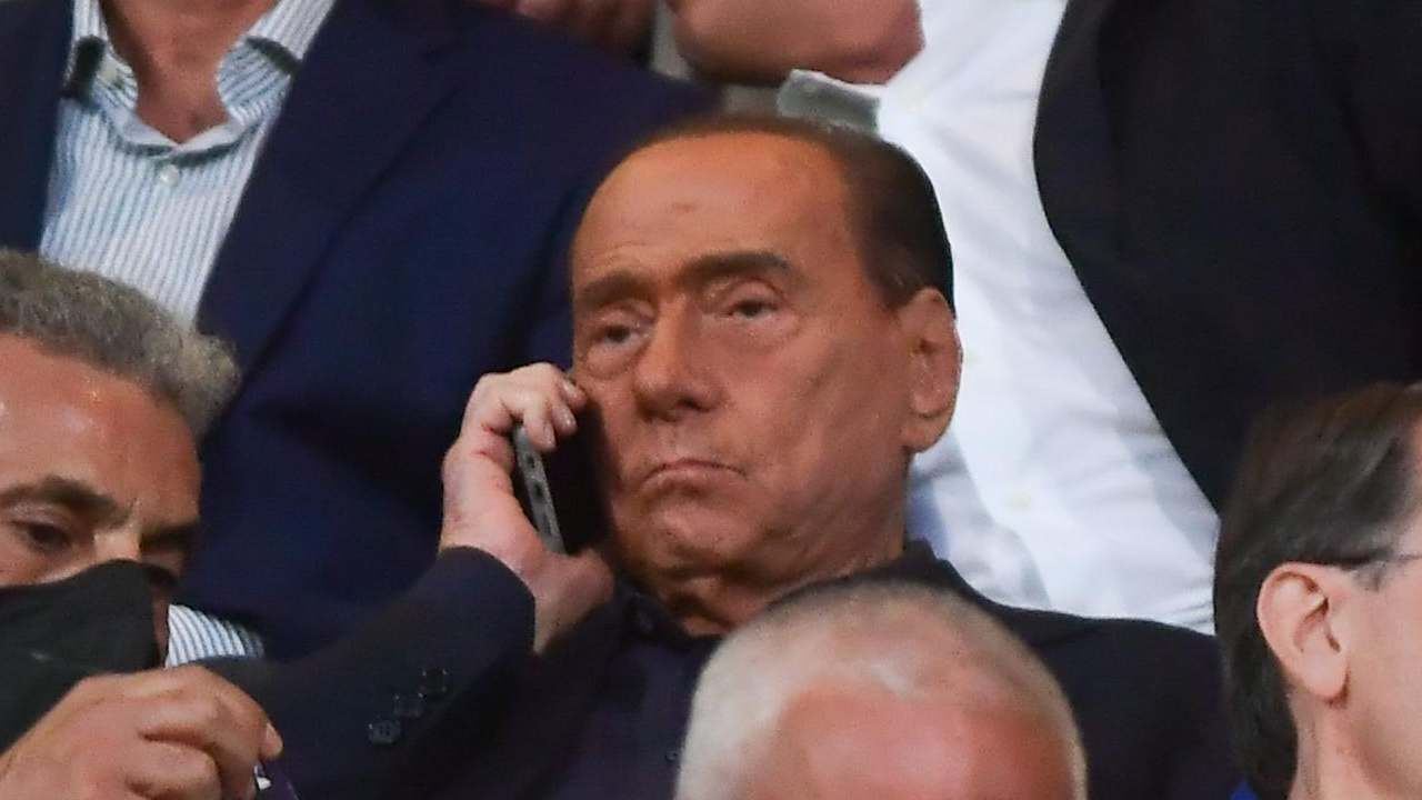 Berlusconi al telefono Monza