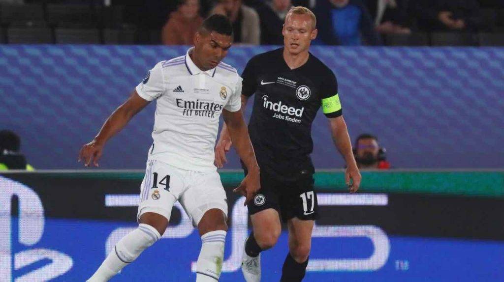 Casemiro marcato da Rode