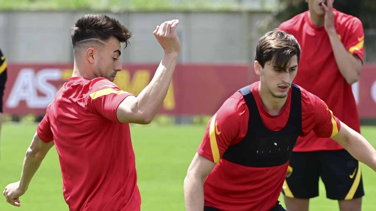 El Shaarawy e Kumbulla nel riscaldamento Roma