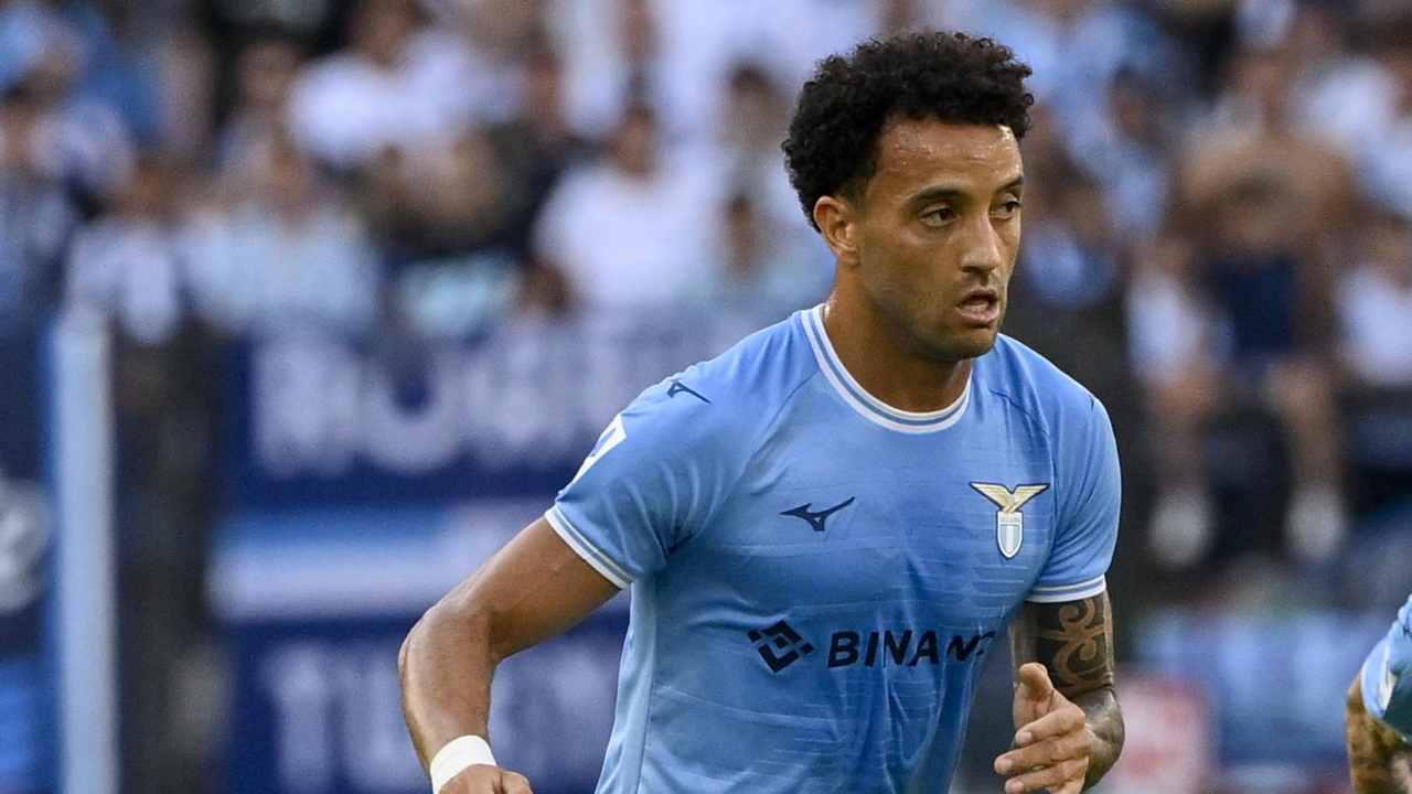 Felipe Anderson corre Lazio