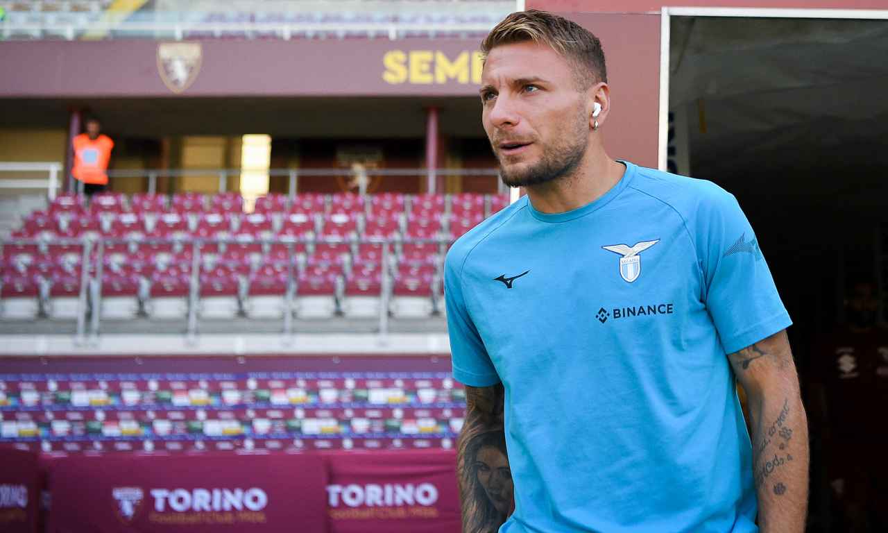 Immobile pensieroso 