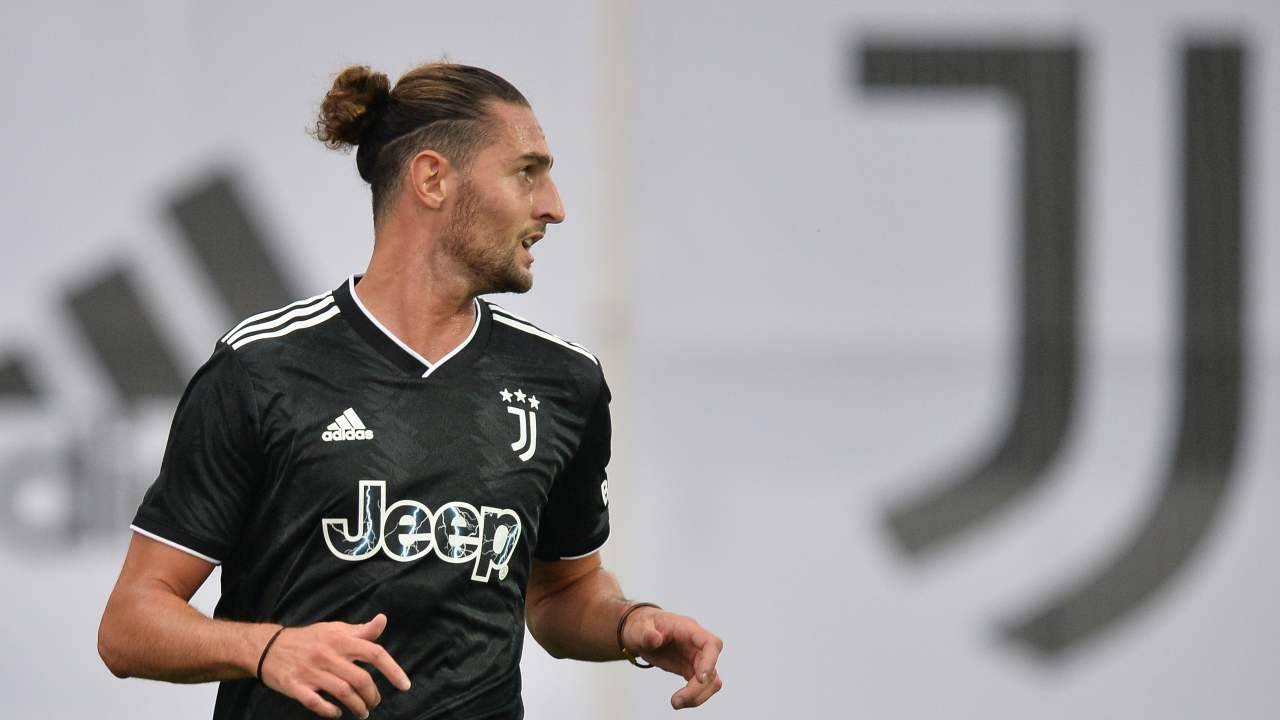 Rabiot corre in campo Juventus