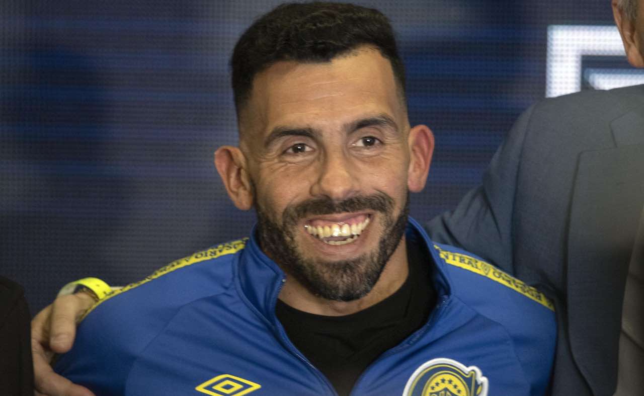 Tevez sorridente