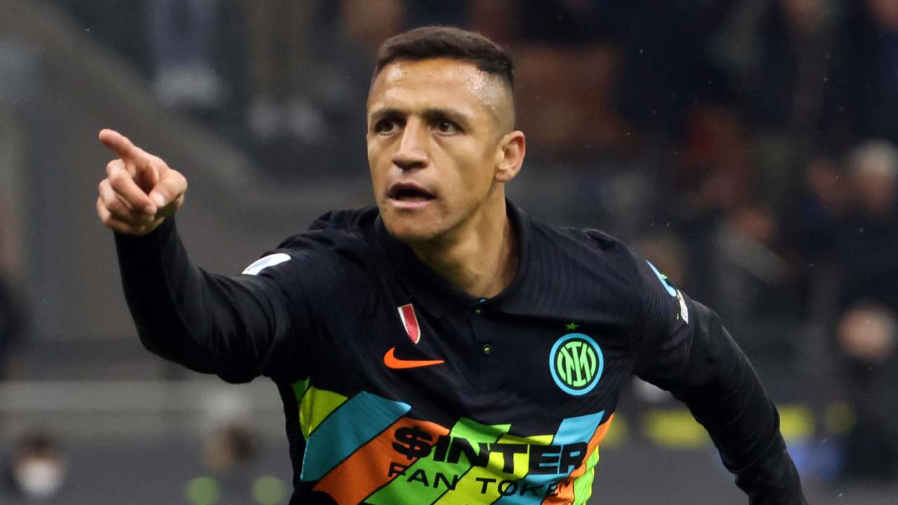 Sanchez indica con il dito Inter