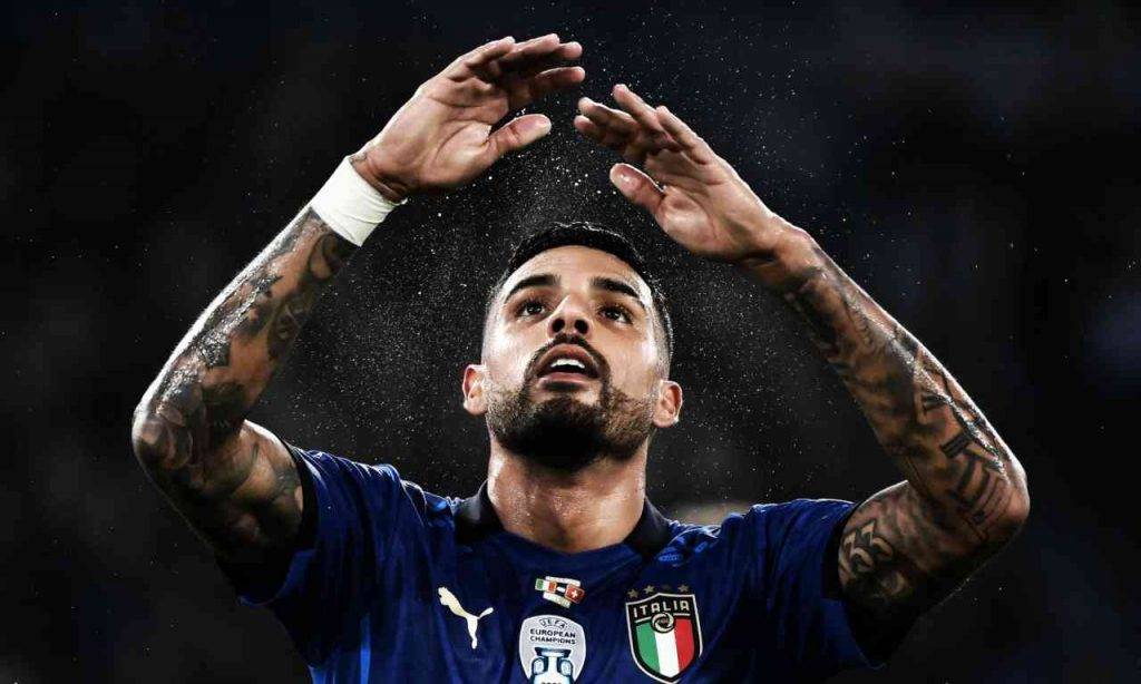 Emerson Palmieri con le braccia al cielo