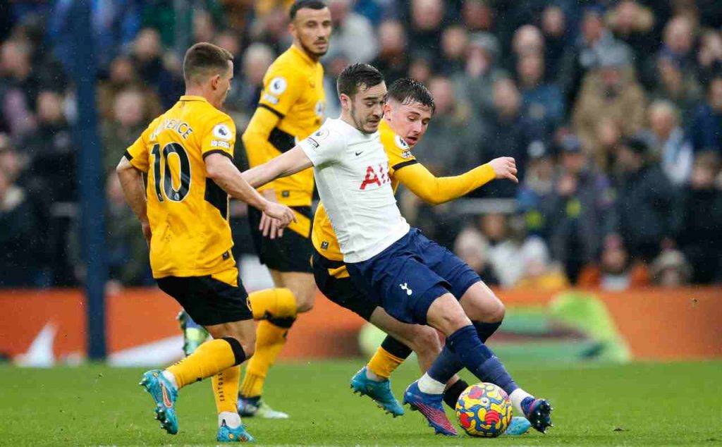 Harry Winks in azione