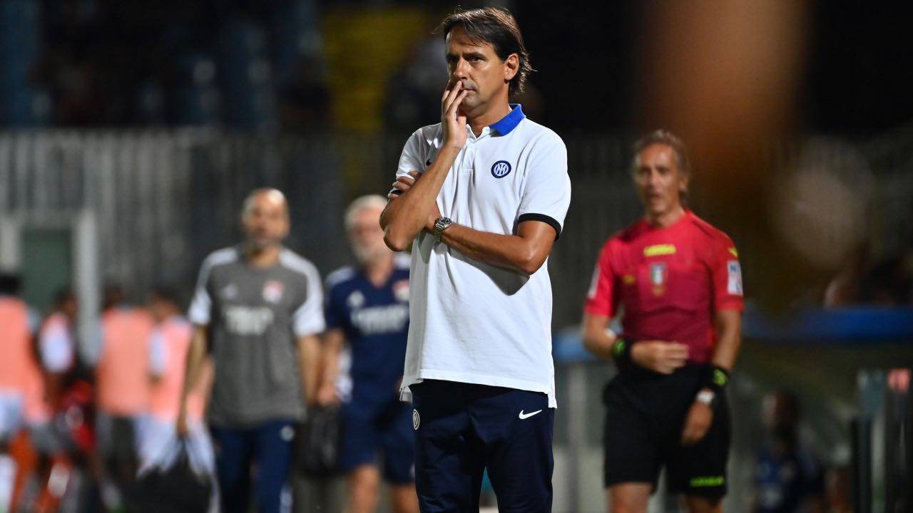 Inter, tremano i tifosi: se Skriniar resta può partire un altro titolare