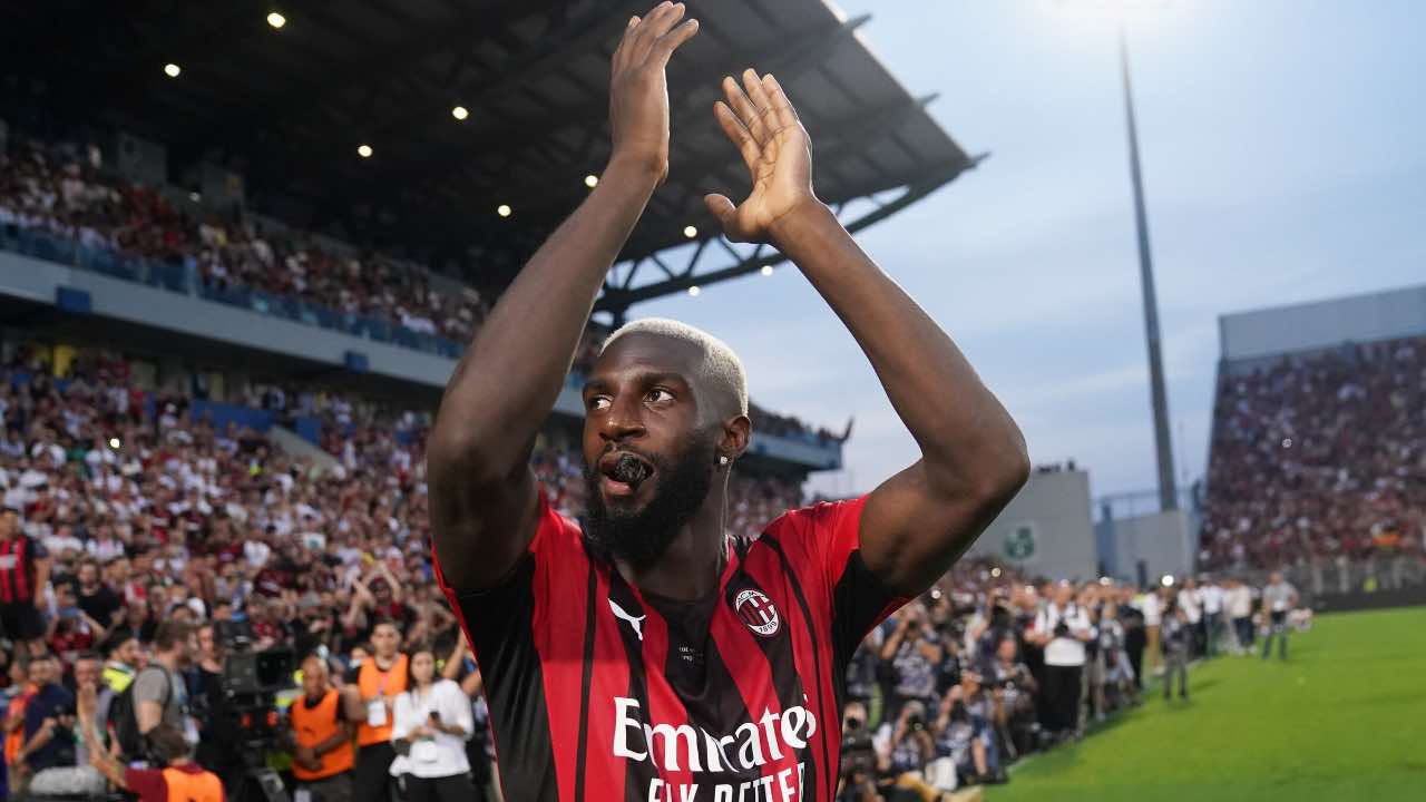 Tiemouè Bakayoko in campo