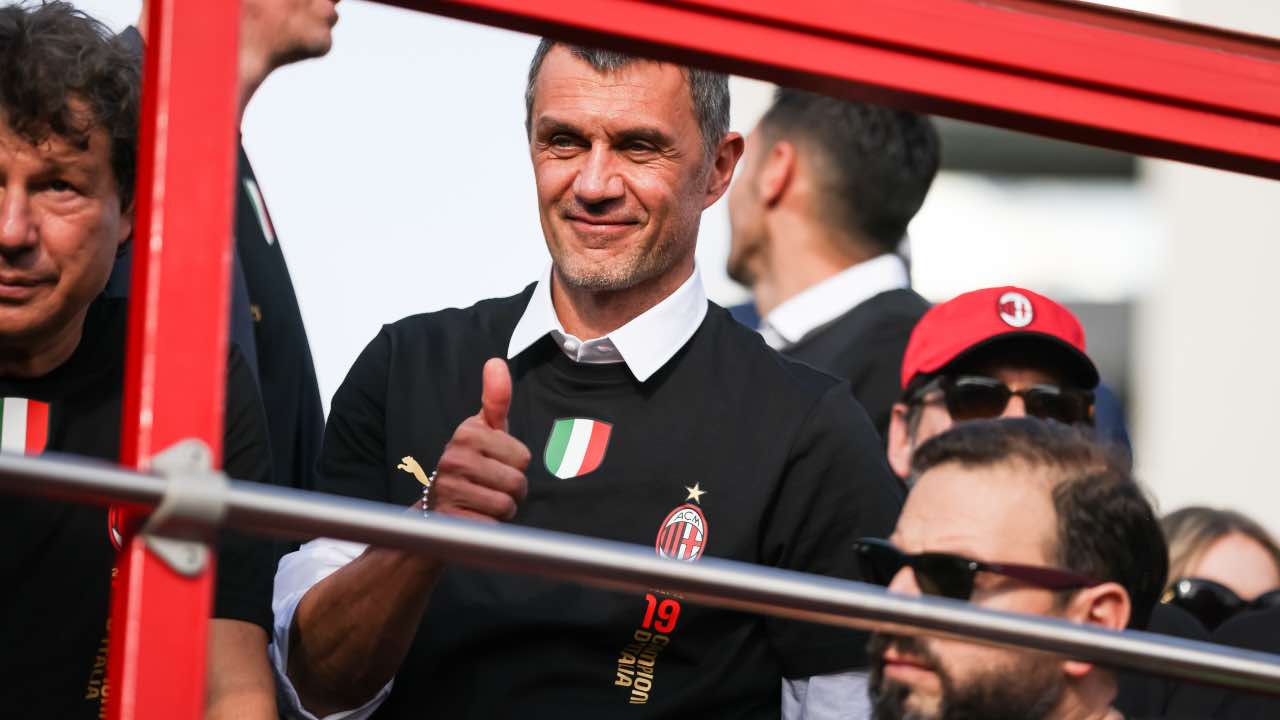 Paolo Maldini sorridente