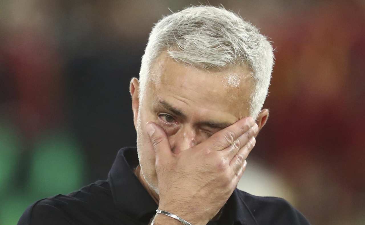 Roma, Mourinho in lacrime