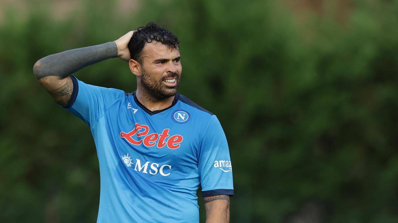 Andrea Petagna pensieroso