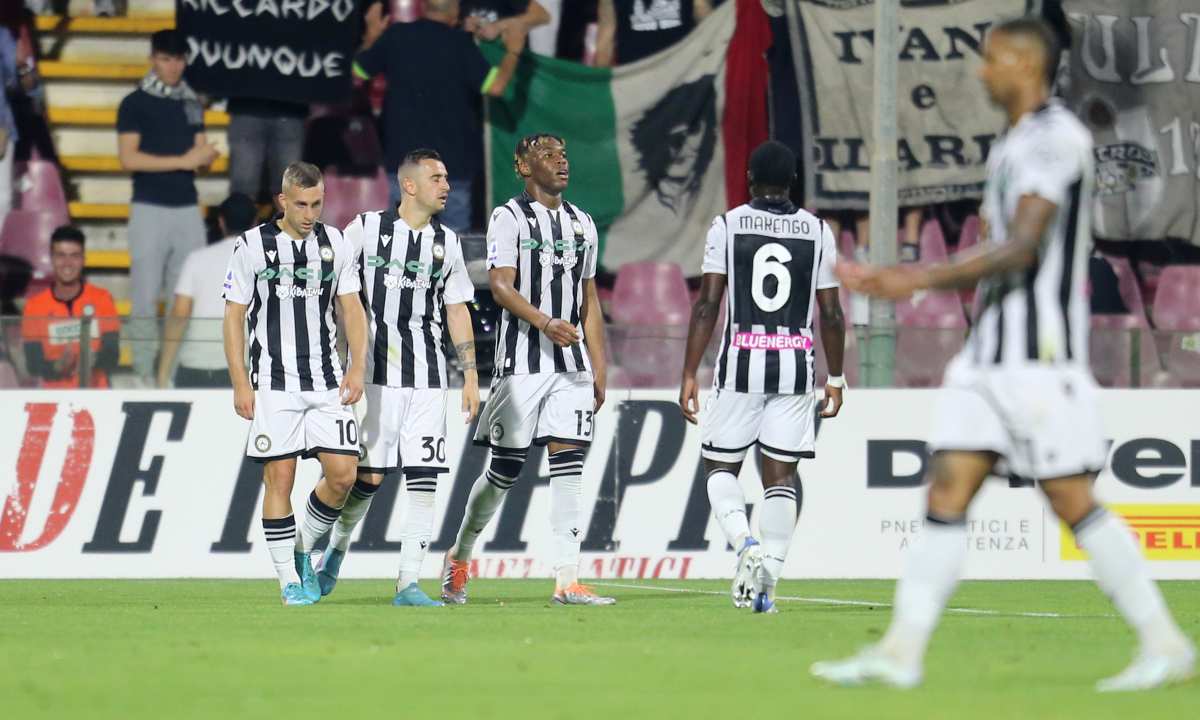 L'Udinese festeggia dopo un gol