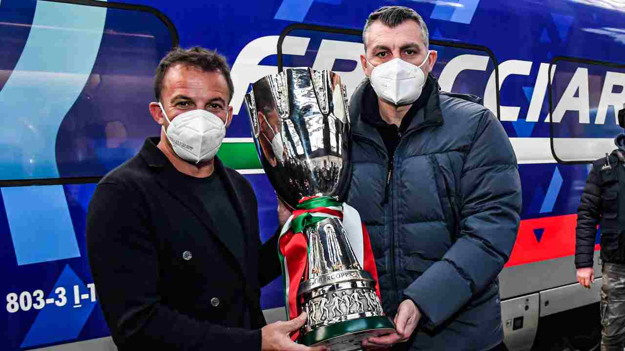 Del Piero e Vieri con la Supercoppa Italiana