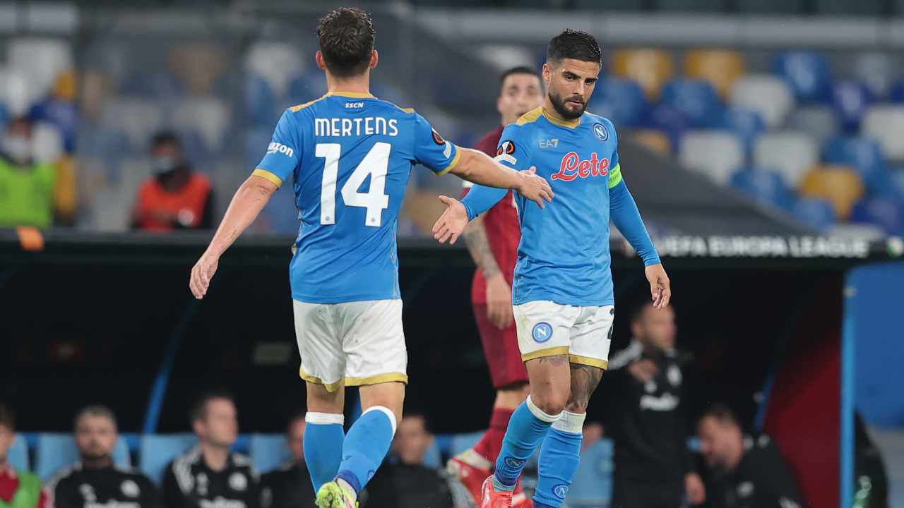 Insigne e Mertens si danno il cinque Napoli