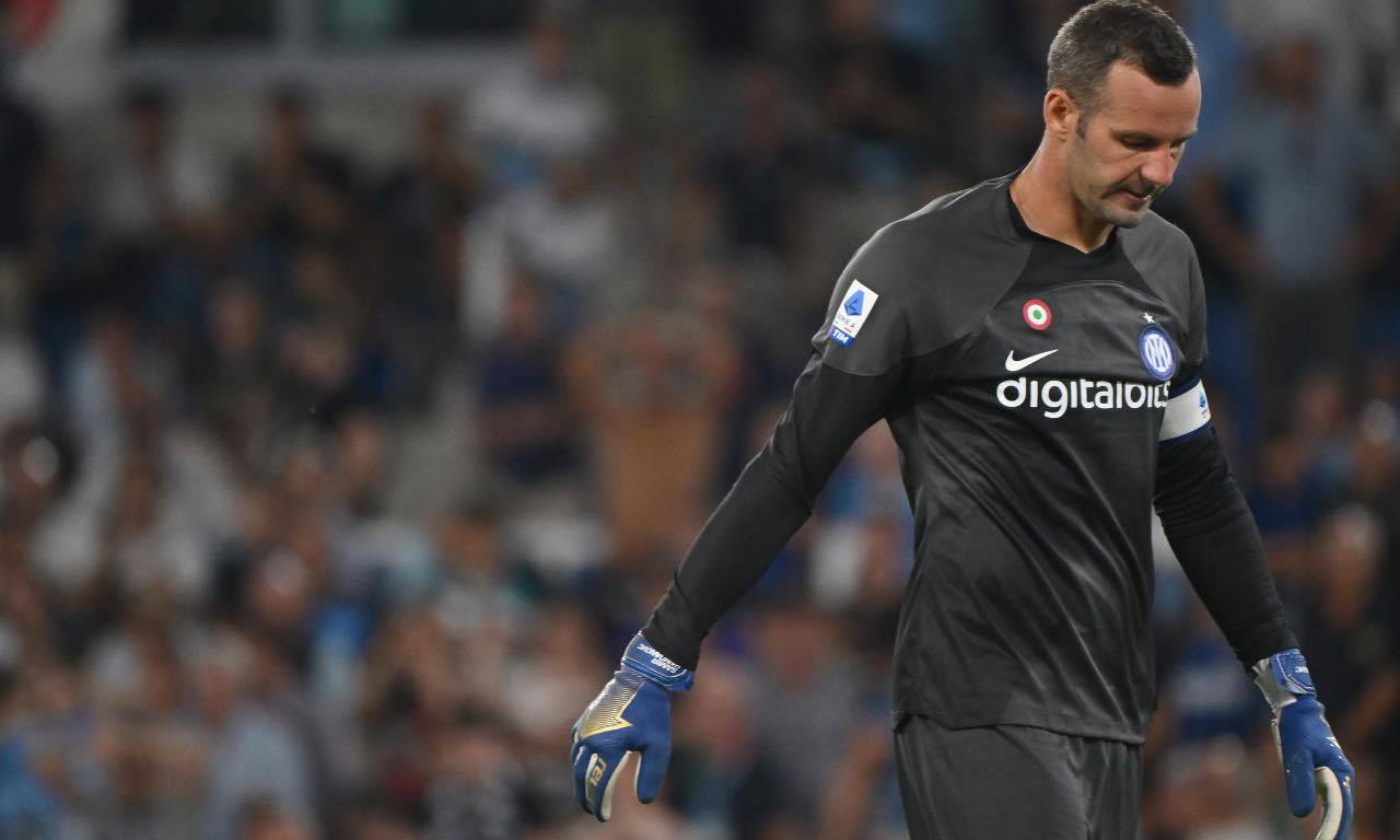 Handanovic a testa bassa