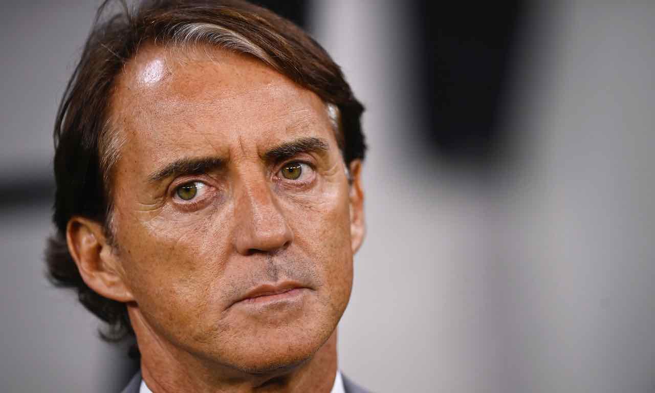 Roberto Mancini serio