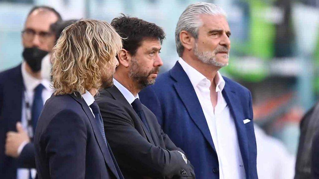 Nedved, Agnelli e Arrivabene discutono