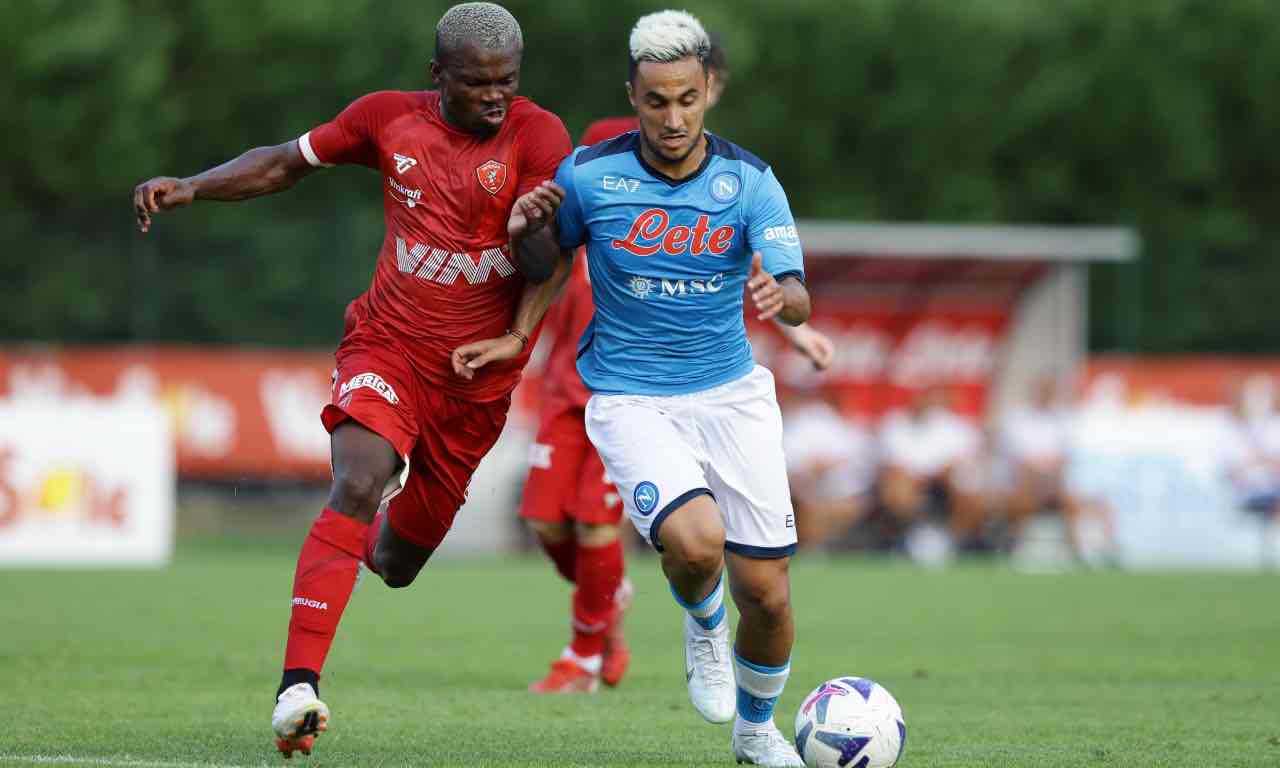 Ounas in azione col Napoli