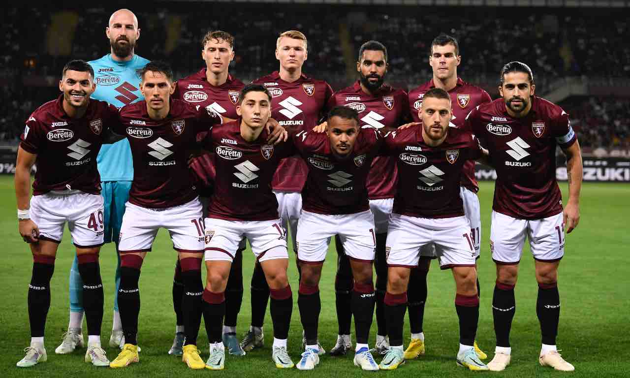 Il Torino schierato in campo