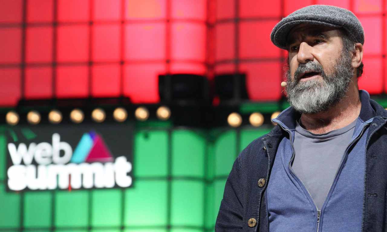 Cantona durante un evento 