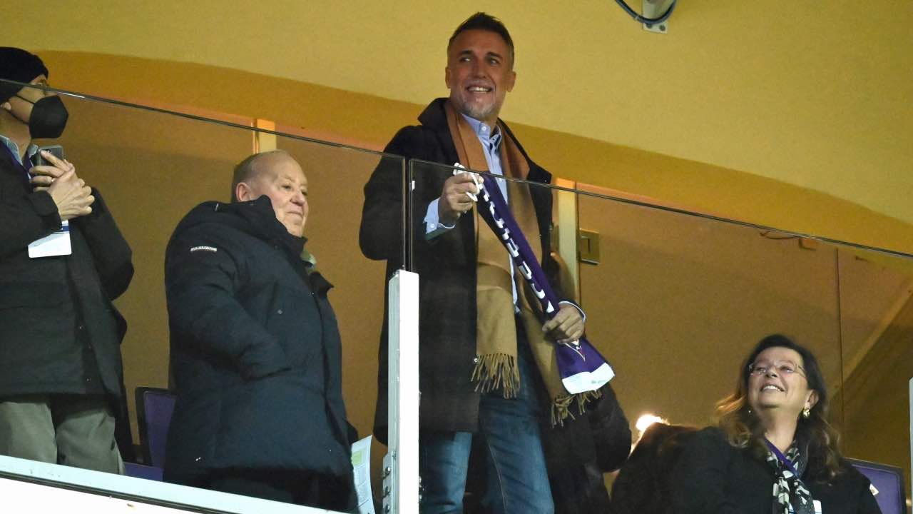 Gabriel Omar Batistuta in tribuna 