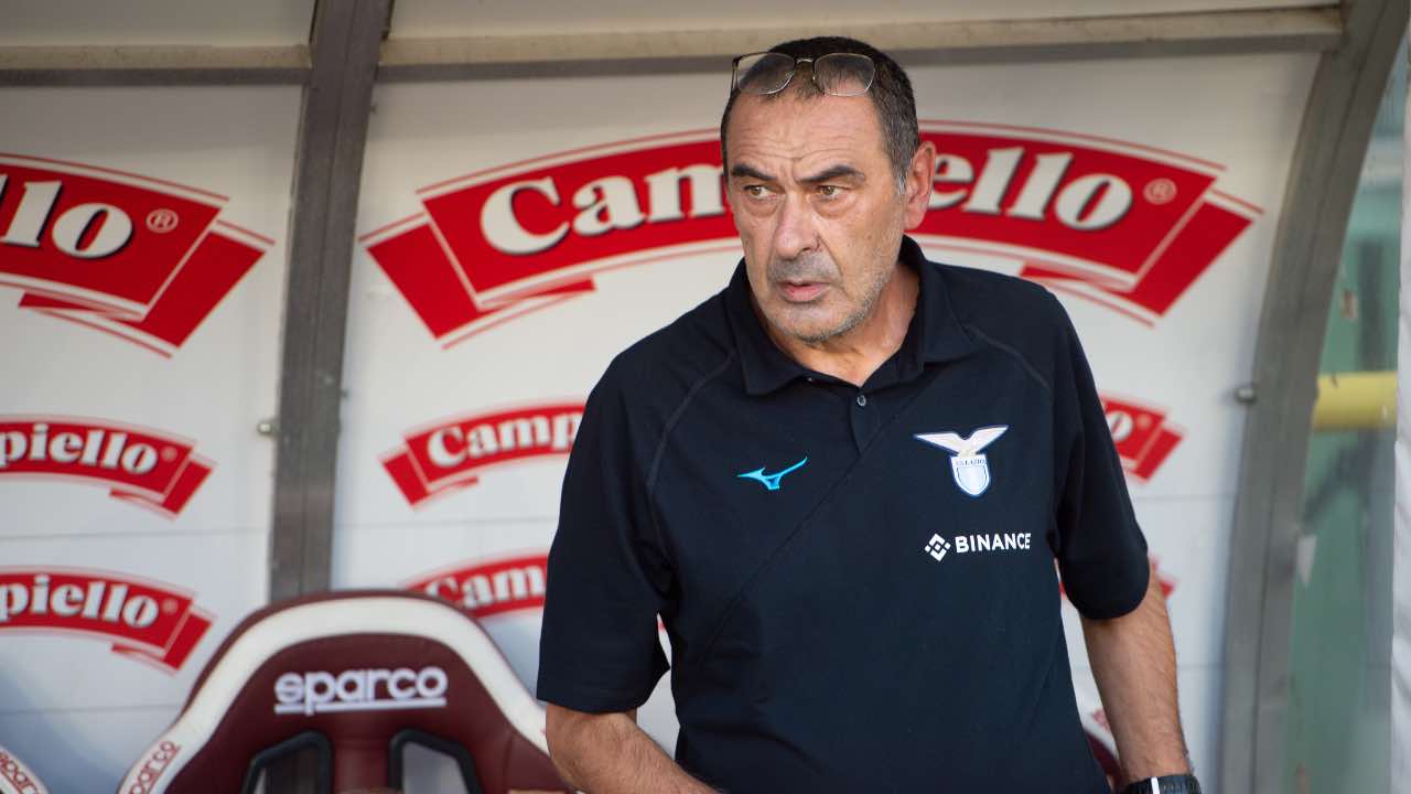 Maurizio Sarri pensieroso