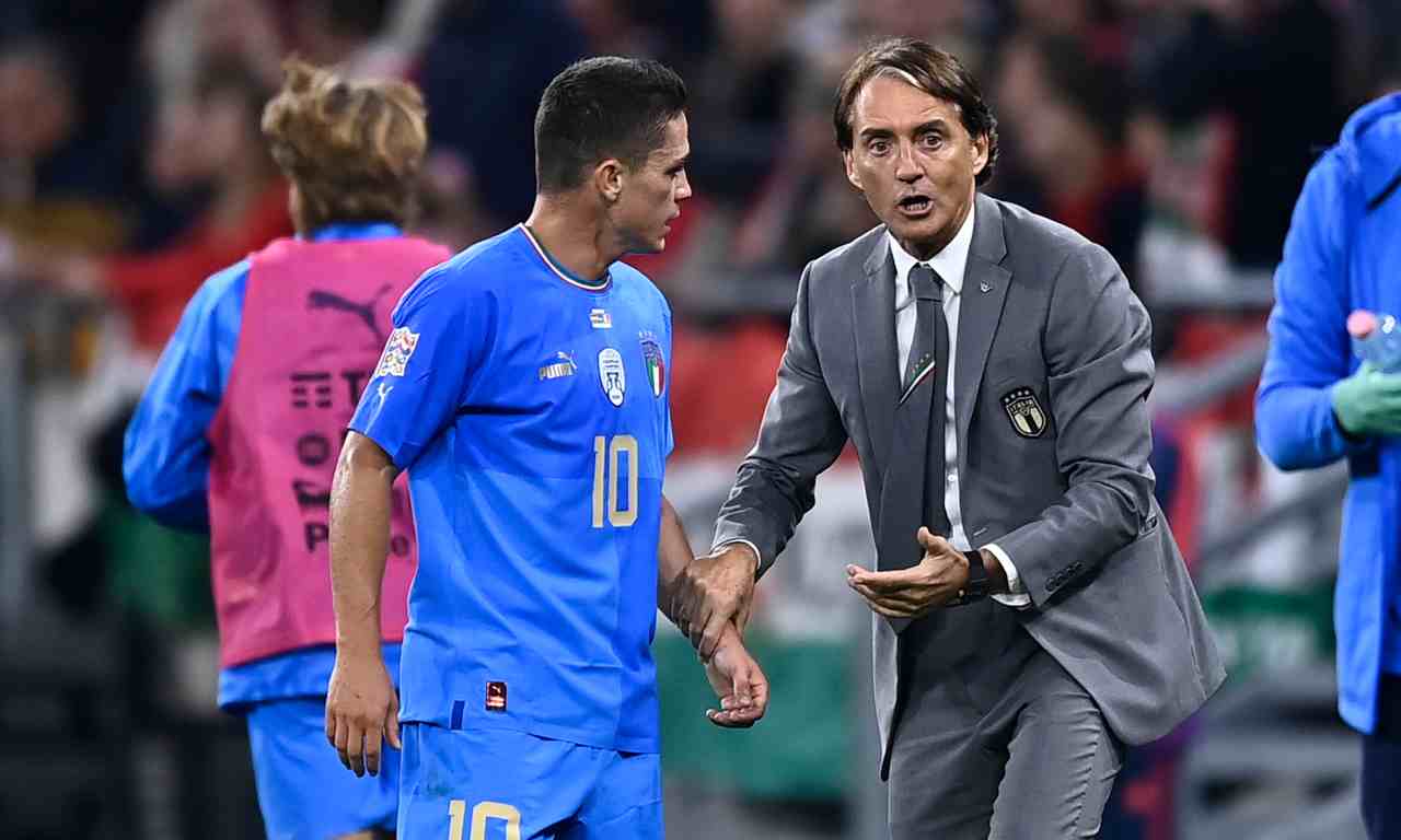 Italia, Mancini e Raspadori a colloquio