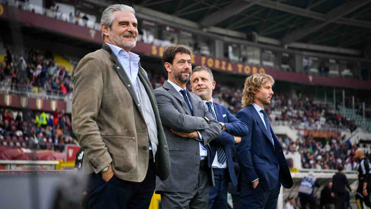 Agnelli, Arrivabene, Cherubini e Nedved a bordocampo Juve