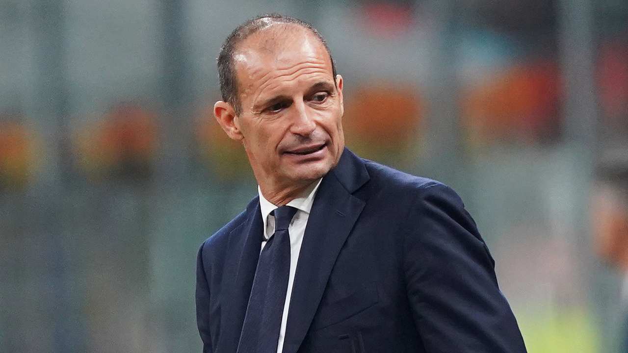 Allegri pensieroso Juventus