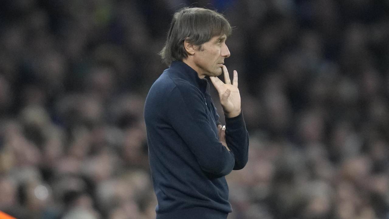 Conte osserva il Tottenham