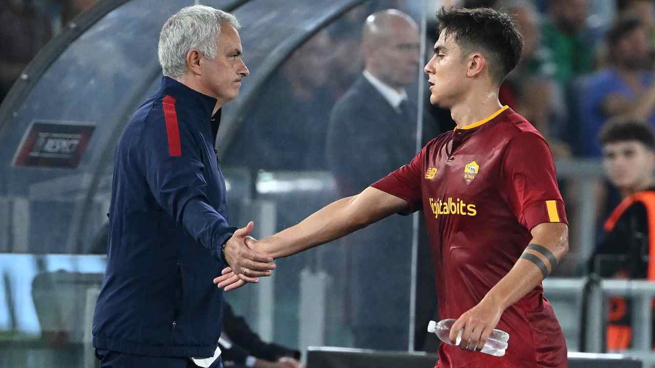 Dybala potrebbe andare in panchina e giocare dall'inizio giovedì con il Betis