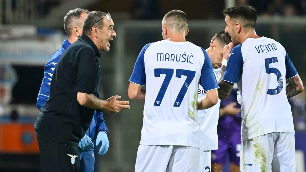 Sarri parla coi giocatori