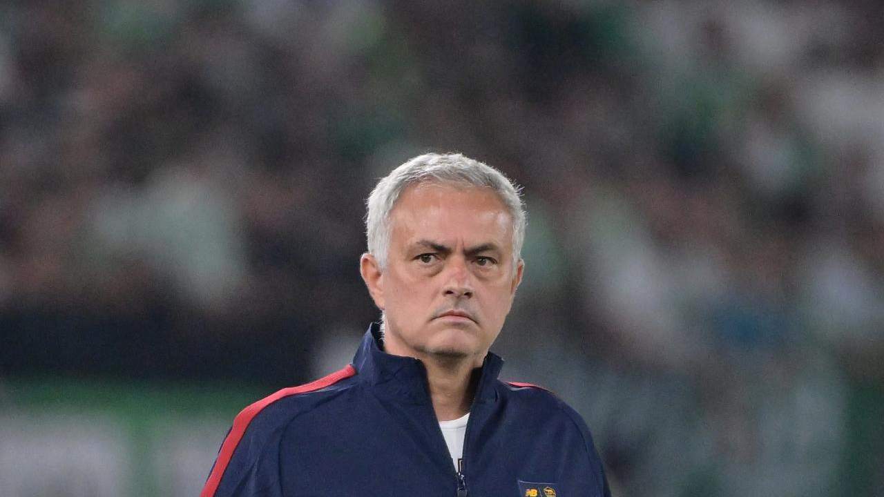 Mourinho preoccupato per Roma-Betis 