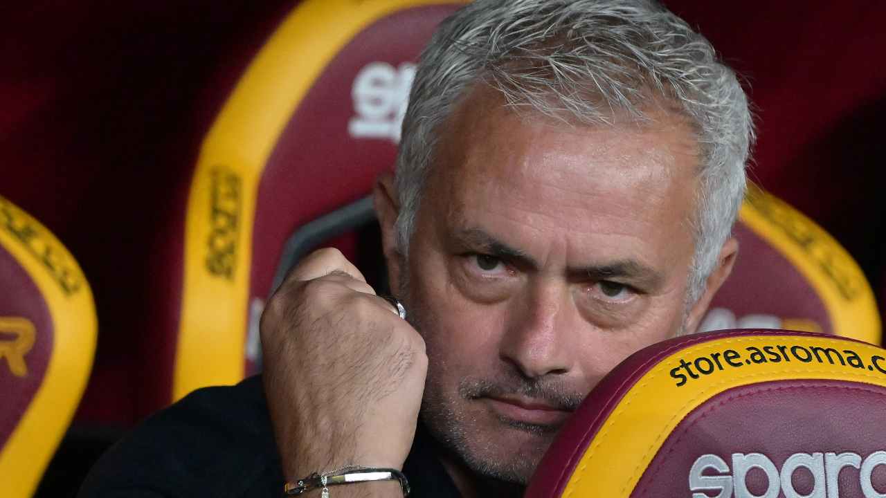 Mourinho preoccupato Roma