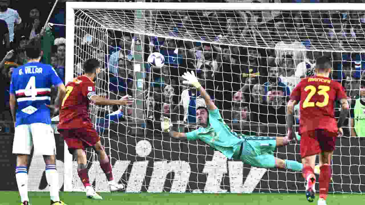 Pellegrini supera Audero per il gol vittoria della Roma 