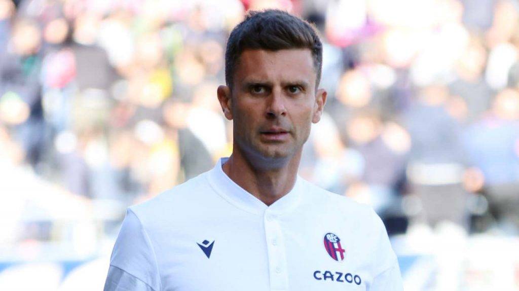 Thiago Motta pensieroso