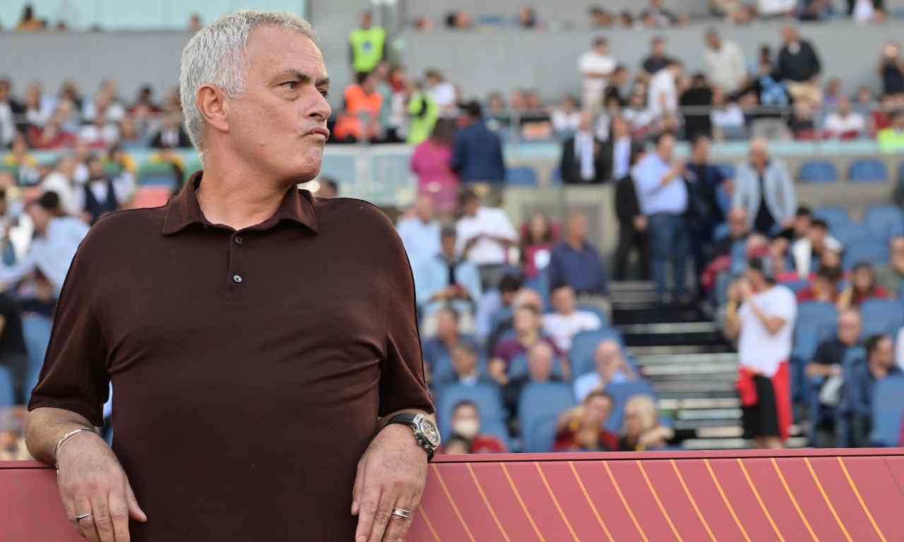 Roma, Mourinho a bordo campo