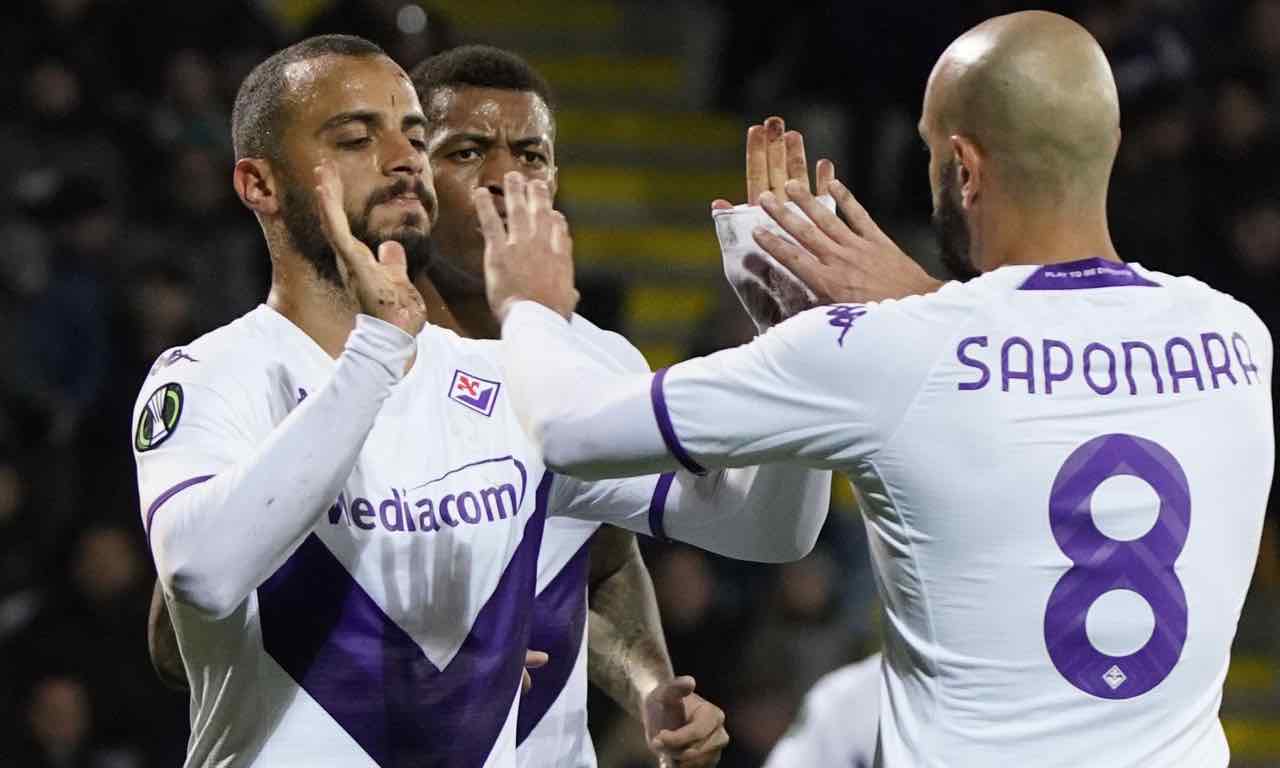 Cabral e Saponara festeggiano il gol