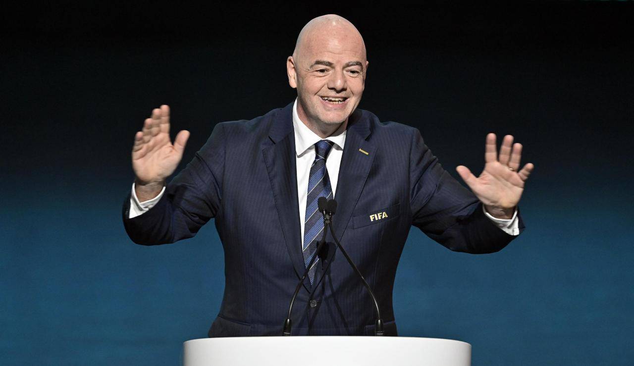 Infantino in conferenza stampa 