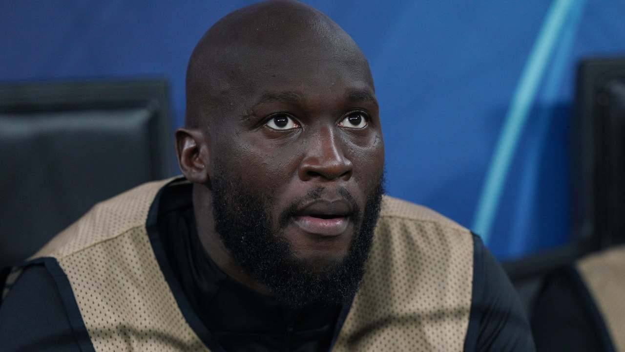 Lukaku in panchina dell'Inter