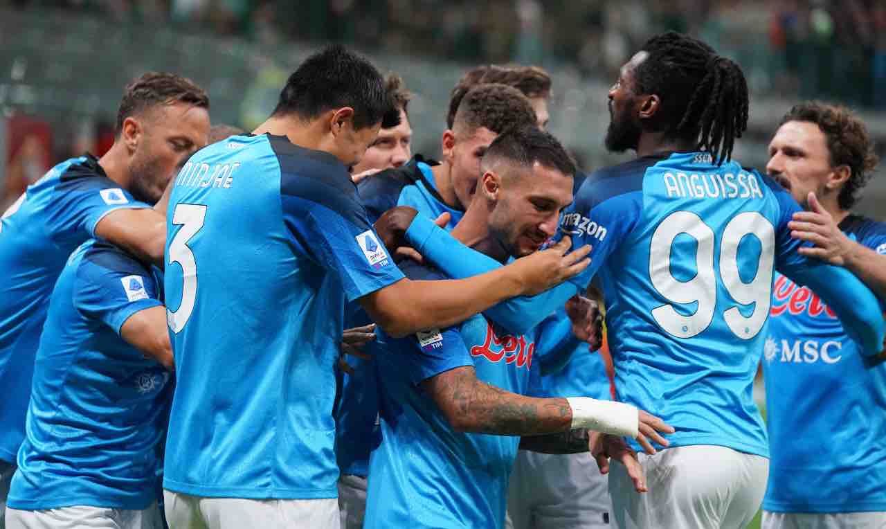 Il Napoli festeggia dopo un gol