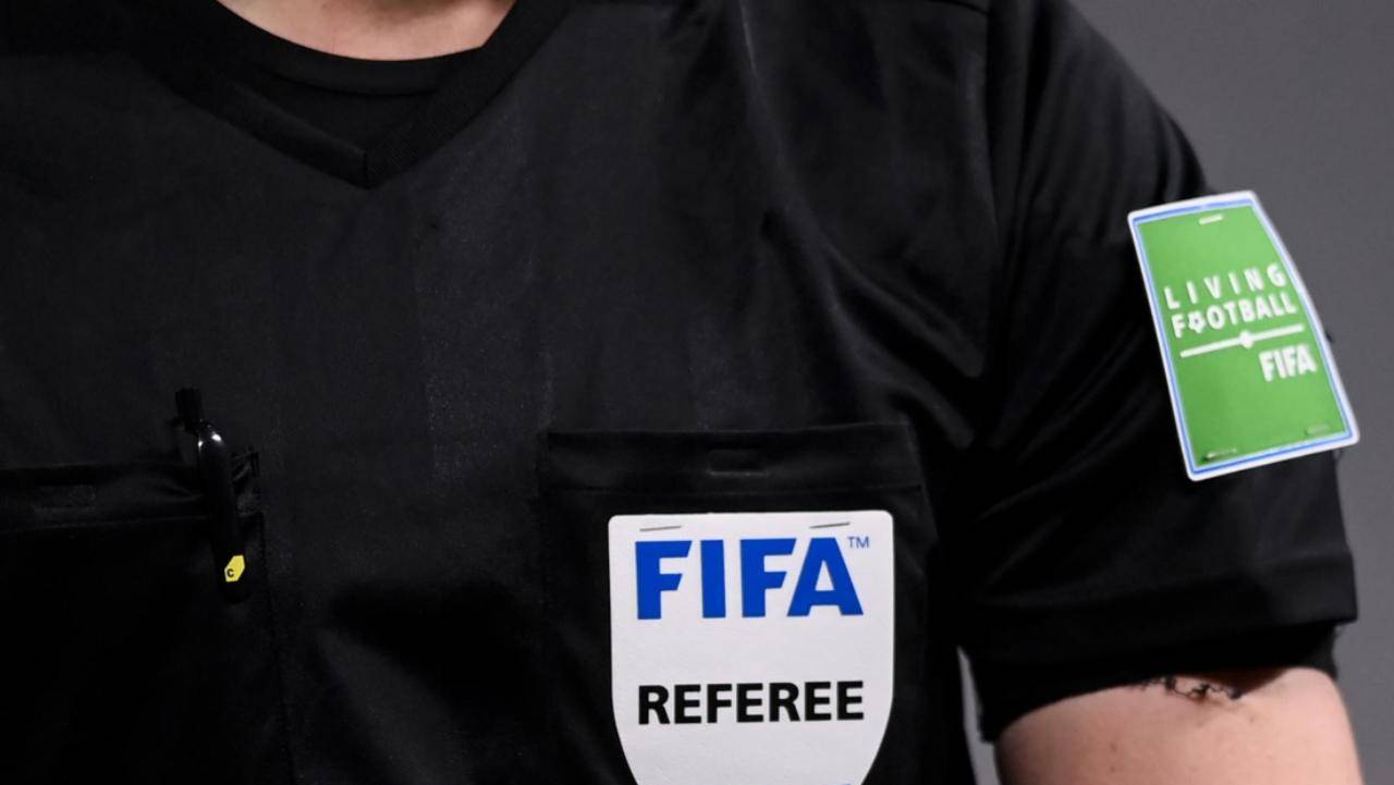 Mondiali, la divisa degli arbitri