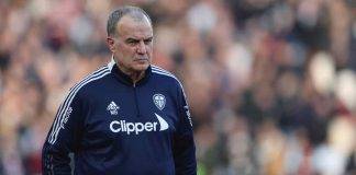 Marcelo Bielsa pensieroso